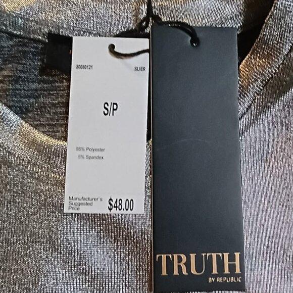 🎇🎊🎉🥂 HOT T-shirt by Truth - Picture 12 of 12